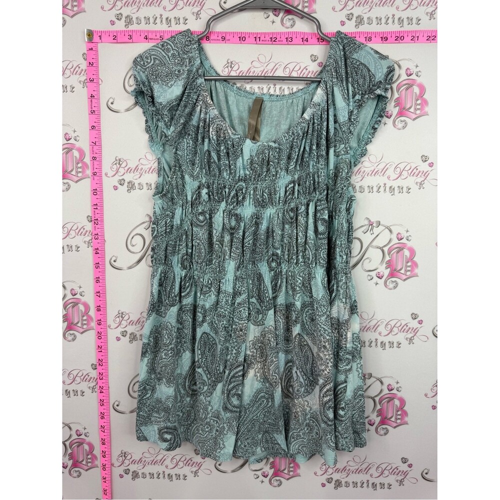 Light Teal Paisley Short Sleeve Women's Top smock